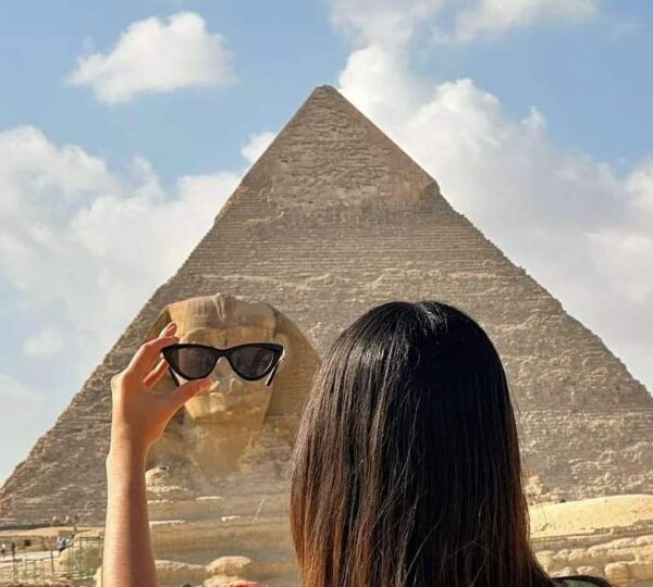 the Great Pyramid of Giza and appreciate the beauty of the Great Sphinx